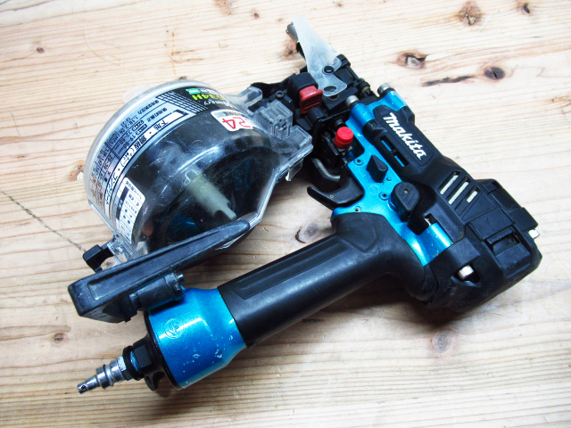動作品 makita マキタ AN534H 50mm 高圧エア釘打ち機 エアー工具 管理7k1114P-F05拍卖