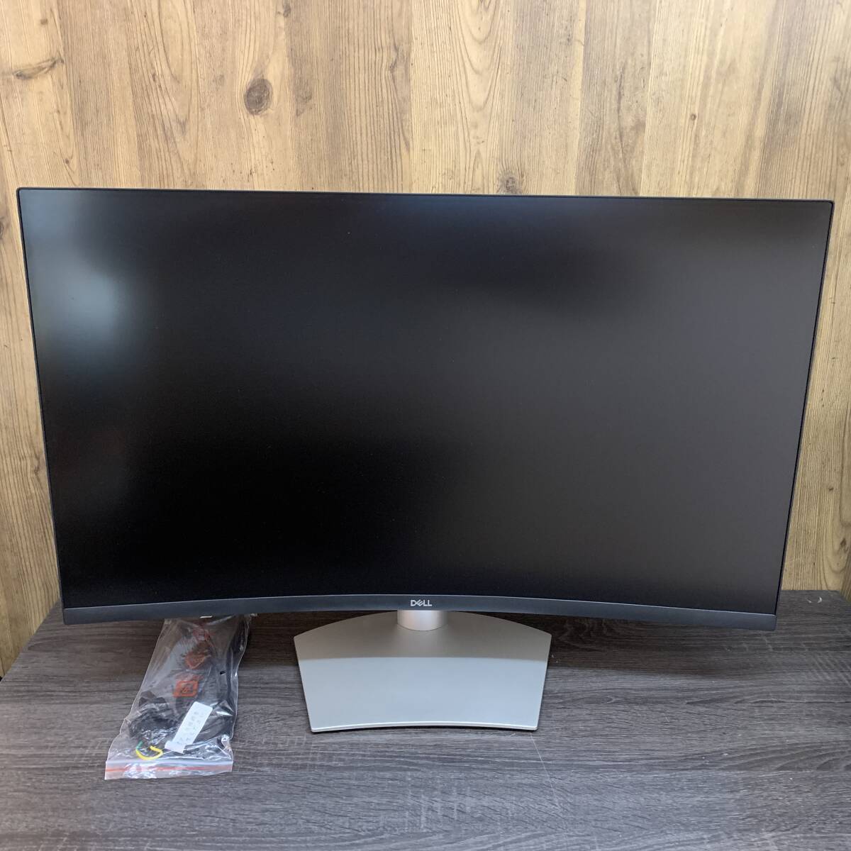 tu099 Dell 32インチ曲面4K UHDモニター 4K60Hz S3221 QS ※中古現状品拍卖