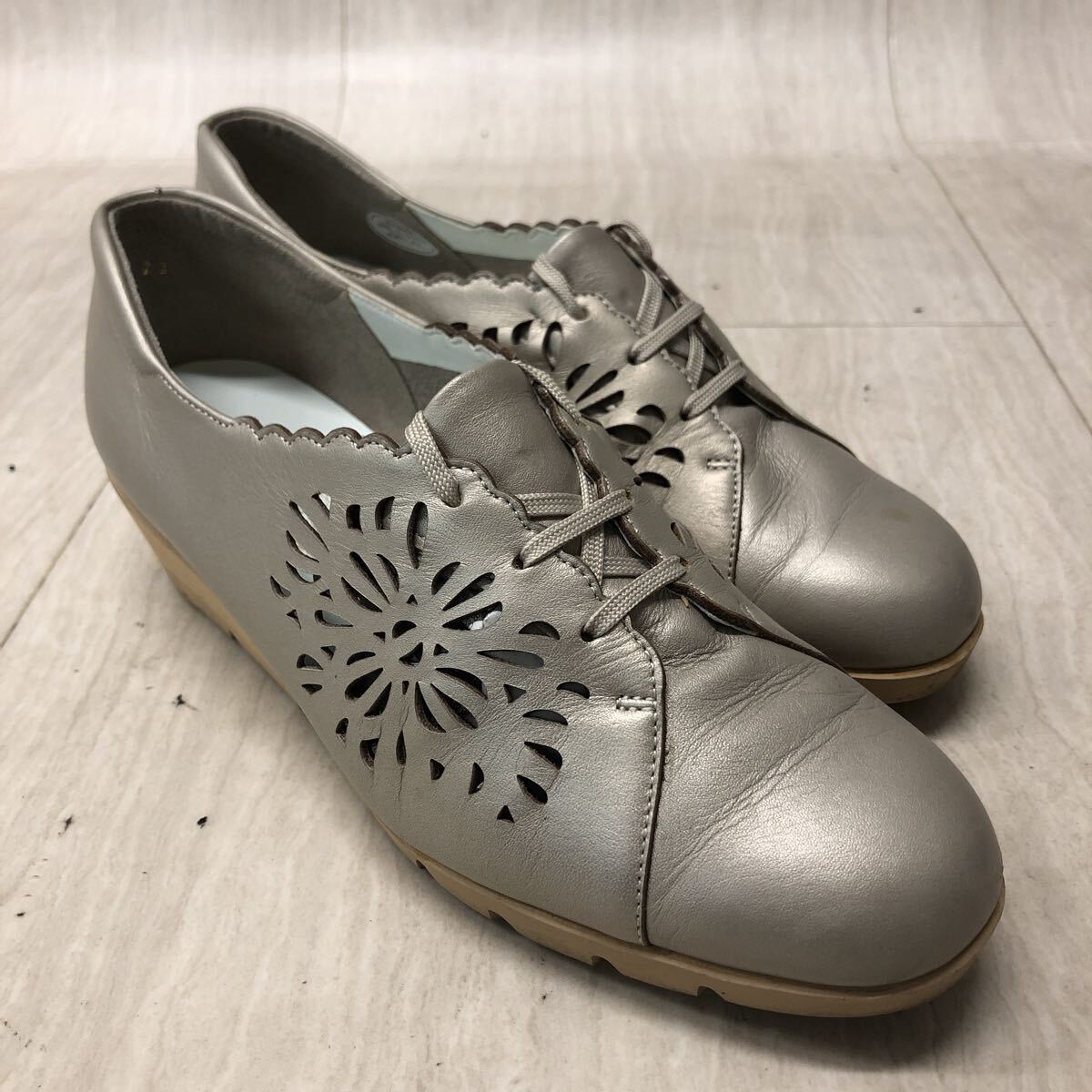 M325 FN-251024-1959 GINZA yoshinoya 銀座ヨシノヤ コンフォートシューズ レザーシューズ ウェッジソール ベージュ系 レディース 23cm拍卖