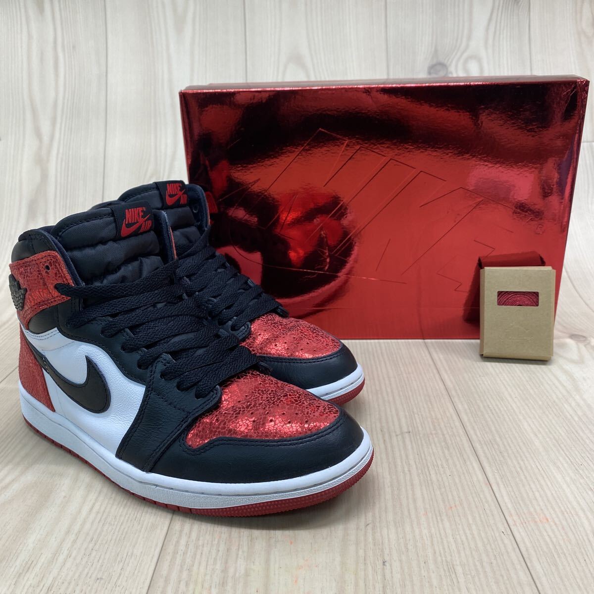 D31FN-251024-1932【美品】 NIKE ナイキ AIR JORDAN エアジョーダン1 HIGH OG Ruby カジュアルスニーカー レディースルビーカラー 25.5cm拍卖
