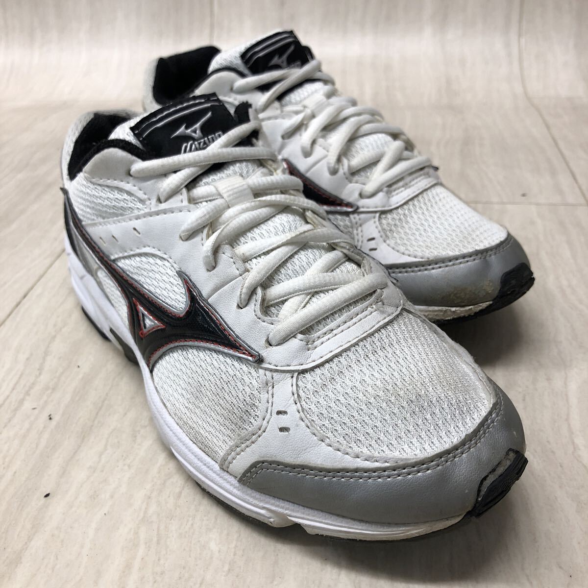 M329 FK-251029-251 MIZUNO ミズノ ランニングシューズ ローカットシューズ カジュアルシューズ ホワイト レディース 23cm拍卖