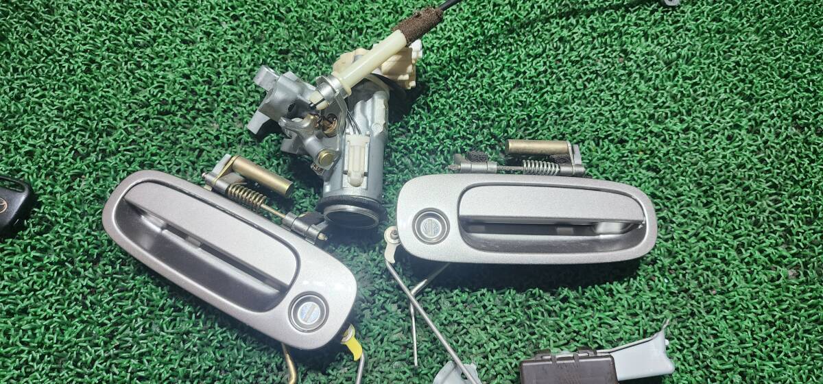 キーシリンダー 鍵 ドアハンドル ドアコントロールユニット NCP30 前期 bB外し 参考 85980-52250 89741-52120 NCP31 NCP35 @13943s拍卖