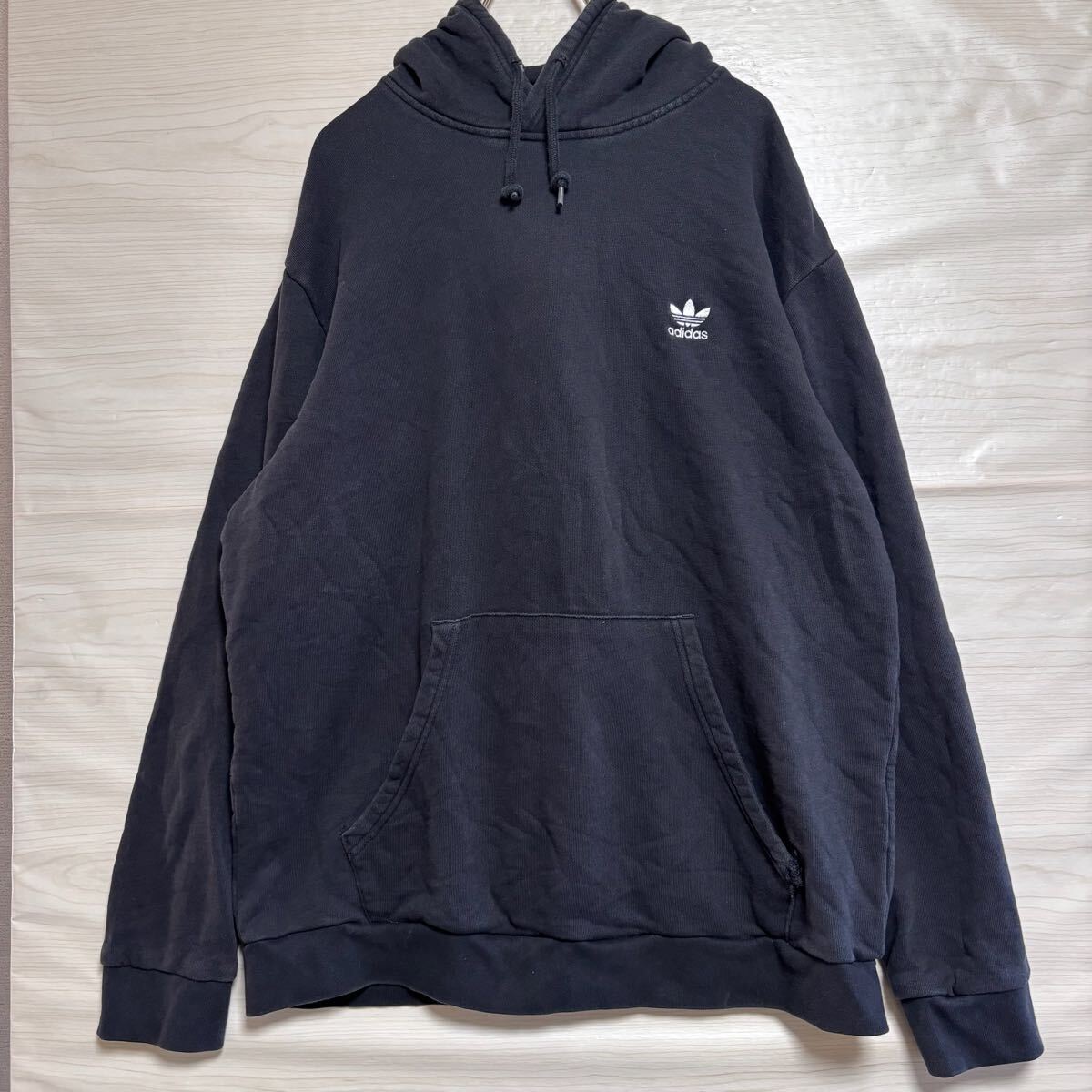 adidas アディダス プルオーバーパーカー フーディー スウェット ワンポイント サイズL相当 ブラック 黒 コットン メンズ トップス(45)拍卖