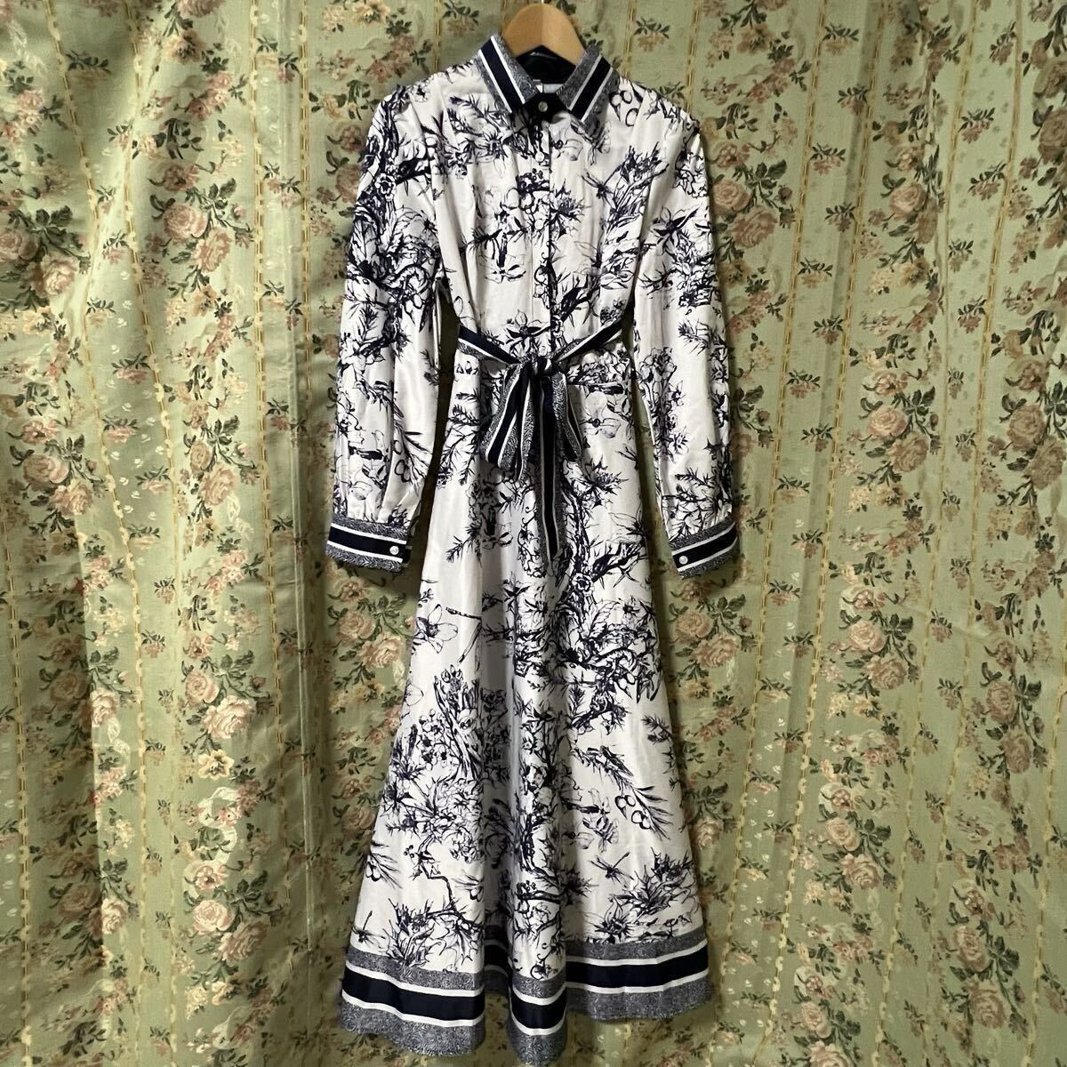 【タグ付き】ワイルドリリー クラシカル ロングワンピース モノトーン 花柄 ベルト付き エレガント シルエット 美ライン レディース M拍卖