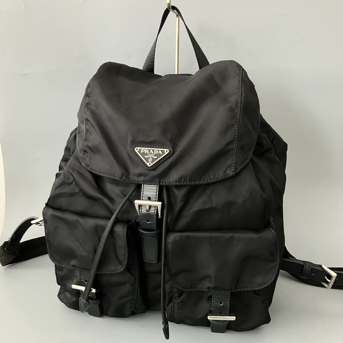 ●【使用感少】PRADA プラダ イタリア製 ナイロン リュックサック/バックパック/ロゴプレート/黒/フラップ拍卖