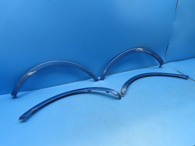 スズキ ジムニー JB23W 純正 左右 フロント リア オーバーフェンダー 1台分 キプロスブルーメタリック (n009892)拍卖