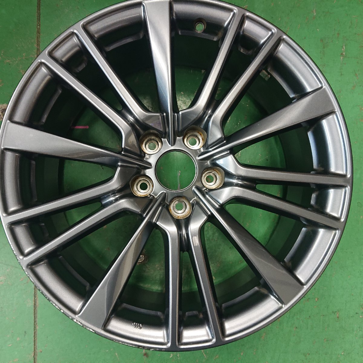 ★中古品★純正 ホイール 1本 NISSAN ニッサン スカイライン V37 400R 純正 8.5J-19 PCD114.3 5穴 +50 ハブ66 【他商品と同梱歓迎】拍卖