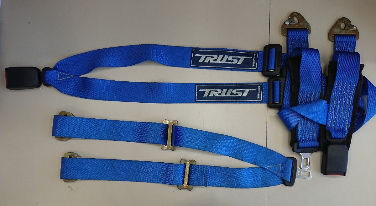★中古品★ TRUST GRACER 4点式シートベルト ウィランズ トラスト グレーサー 4×4 レーシングハーネス WILLANS 【他商品と同梱歓迎】拍卖
