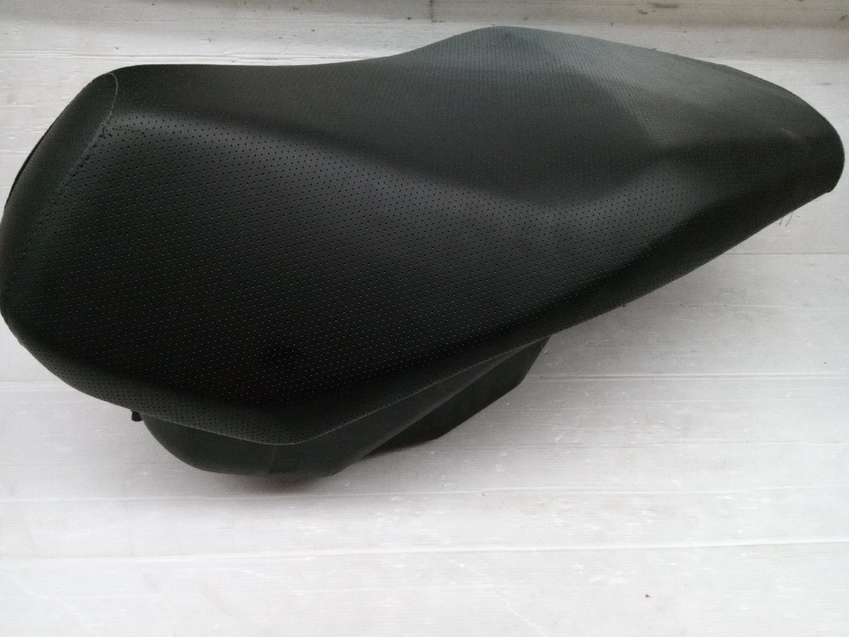 ★中古品★ホンダ ディオ110インド仕様? シート メットイン?セット 77200-KOYA-D001-20【他商品と同梱歓迎】拍卖
