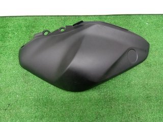 ★中古品★YAMAHA ヤマハ YZF-R25 250cc 純正 右サイドタンクカバー 塗装済み品 品番:1WD-F4129-00【他商品と同梱歓迎】拍卖