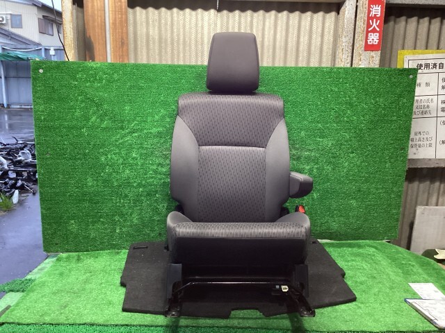 ソリオ DBA-MA26S ドライバーシート G ZRZ拍卖