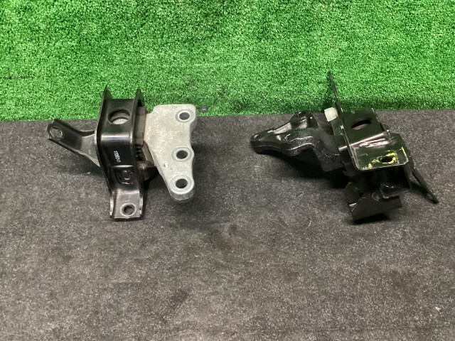 スイフト CBA-ZC33S その他 E/G部品 スポーツ セーフティパッケージ ZFT エンジンマウント拍卖