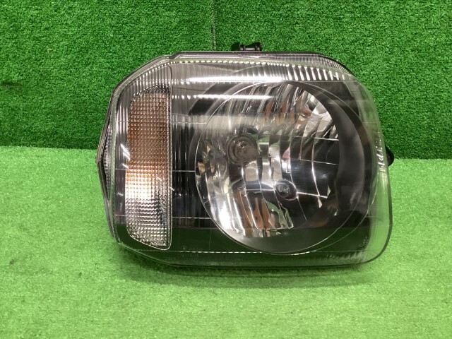 ジムニー ABA-JB23W 右ヘッドランプASSY ランドベンチャー 4WD ZDL 35120-81A80拍卖