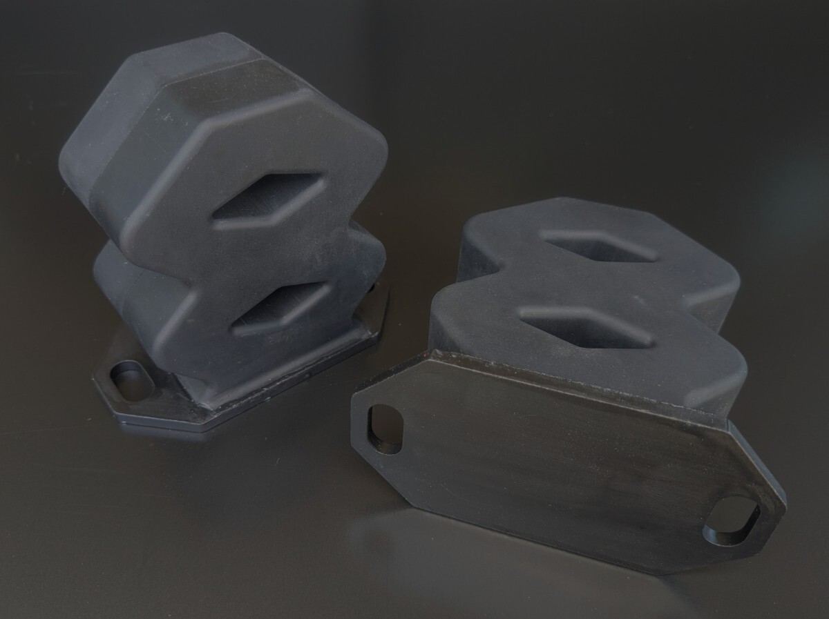 ジムニー ビッグサイズ8の字バンプストッパー バンプラバー 硬度ソフトタイプ(フロント用左右SET 数量2個シエラ SJ30JA11JA22JA12JB32拍卖