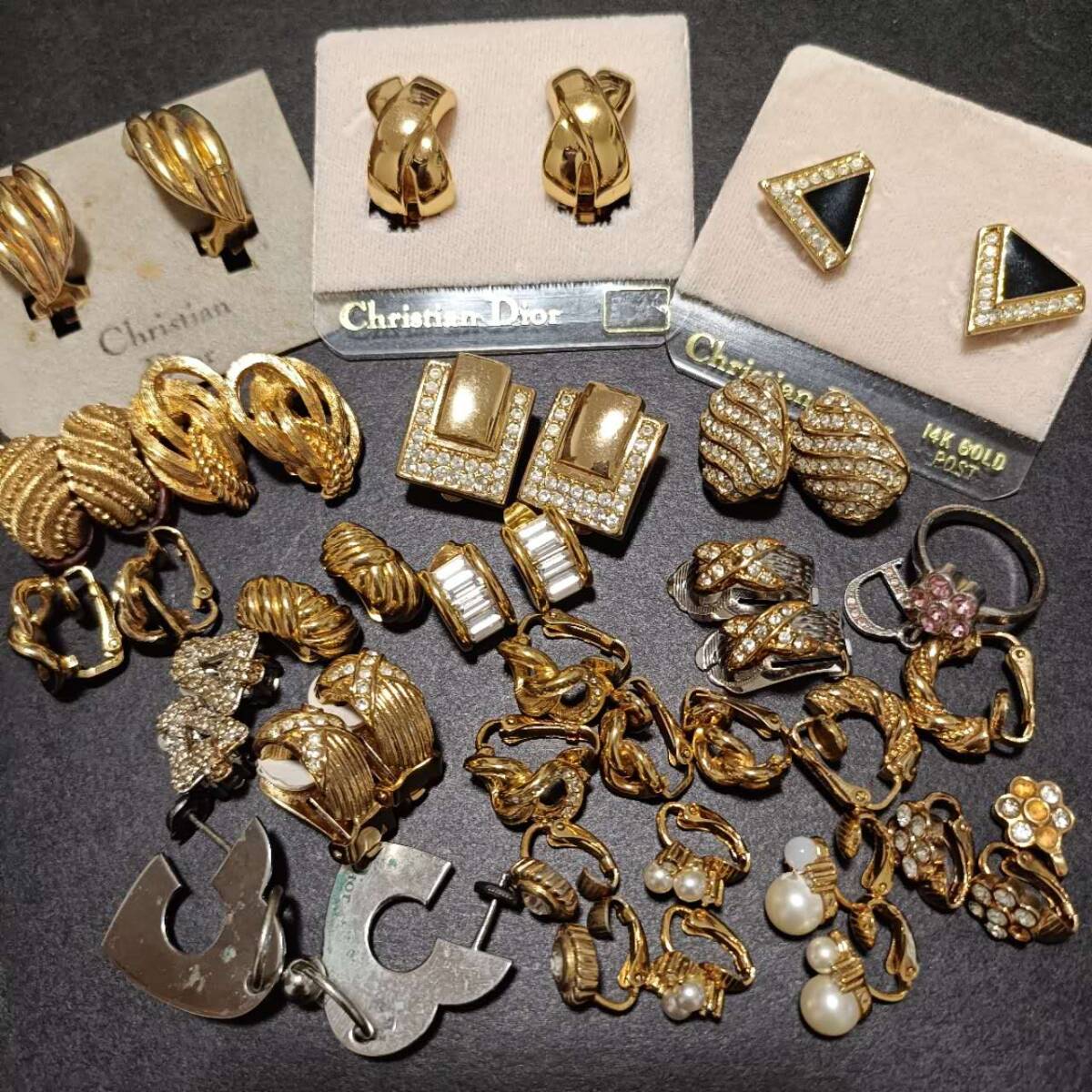 クリスチャンディオール イヤリング ピアス まとめ売り 22点 ブランドアクセサリーまとめ売り ブランドイヤリングまとめ売り拍卖
