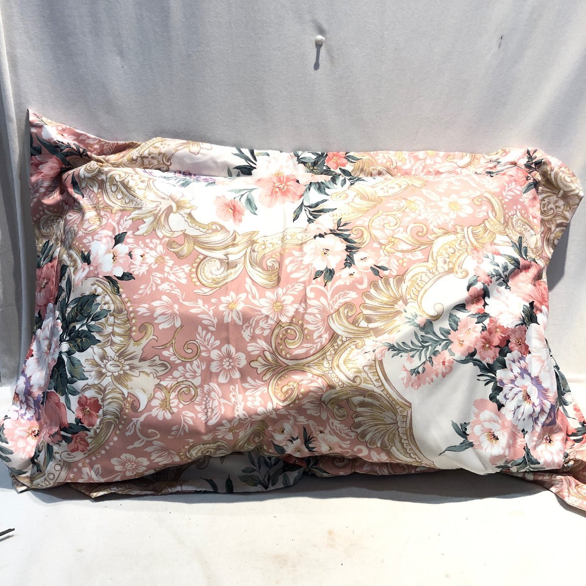 ■■424■ほぼ未使用■枕 寝具 ピンク 43×63 ポリエステル100% 花柄拍卖