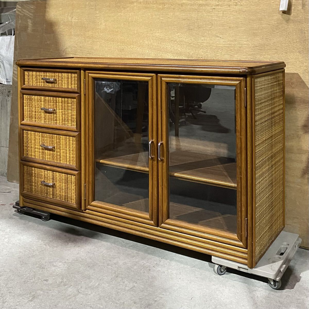 ◎【売り切り】ラタン 籐製 キャビネット リビングボード サイドボード 家財便Dランク《直接引取歓迎》拍卖