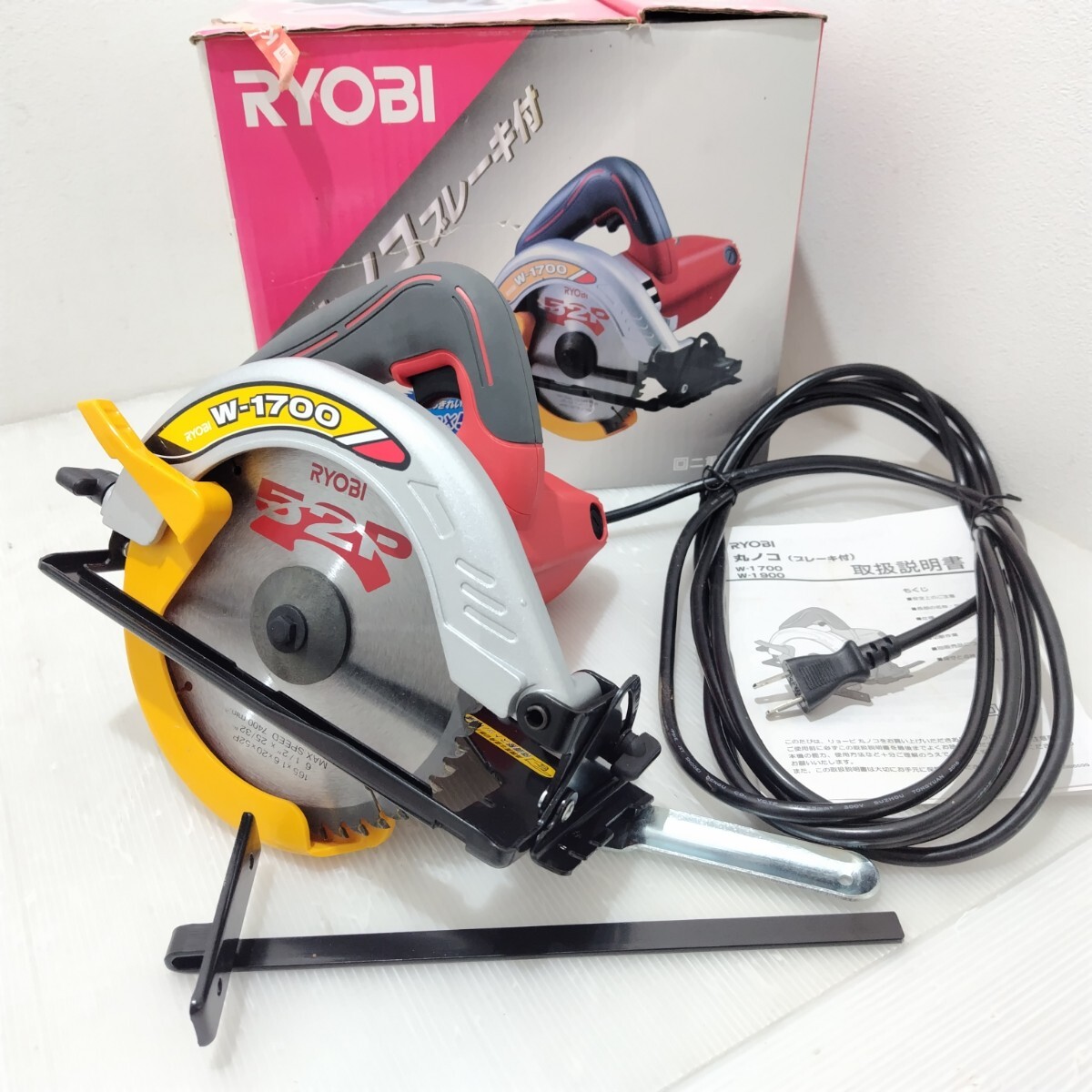 D(1112i10) RYOBI リョービ 丸ノコ ブレーキ付 W-1700 165mm 切断機 DIY 電動工具 ●簡易動作確認OK拍卖