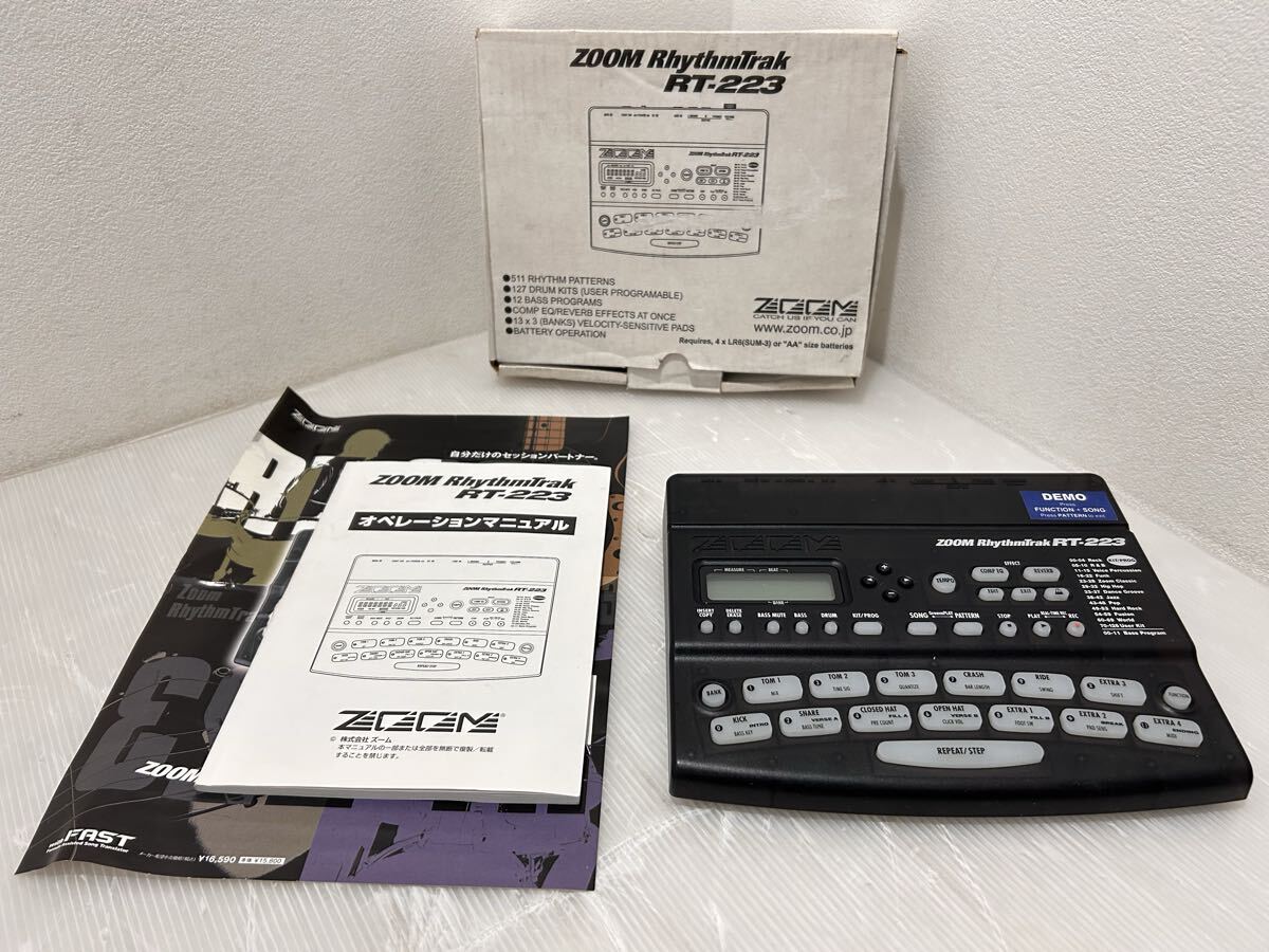 D(1120d4) ZOOMRhythmTrak RT-223パーソナルリズムセクション ドラムマシン 70種類のドラムキットを内蔵 12種類のベース音源 127種類保存拍卖