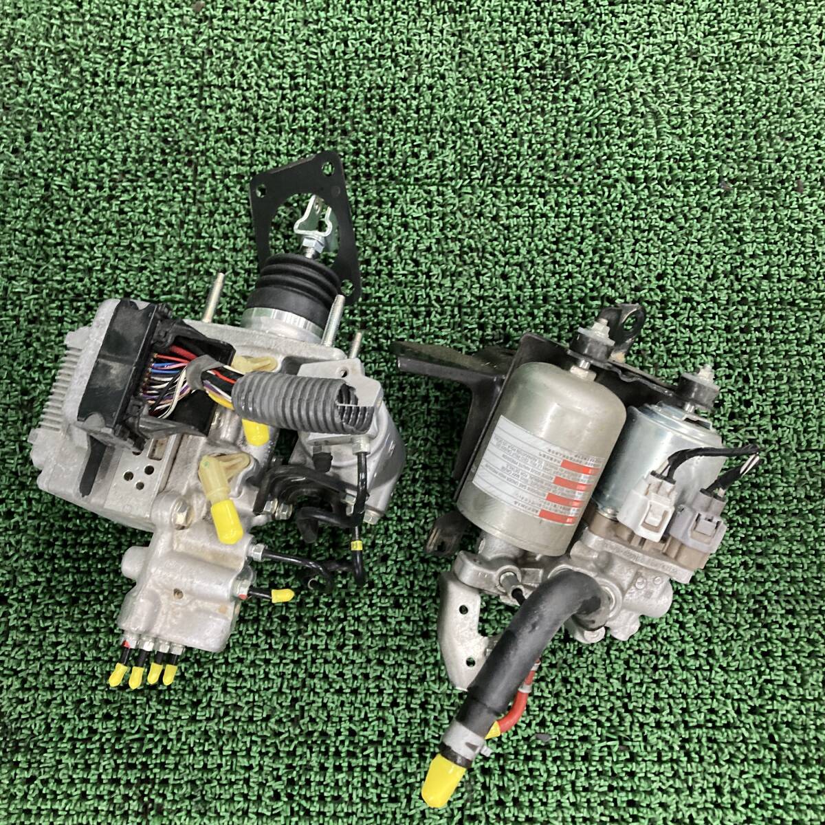 ★☆アクア NHP10 S ABSアクチュエーター ブレーキブースター ポンプ 47210-52621 47270‐47030 47070-52010 (A1579)☆★拍卖