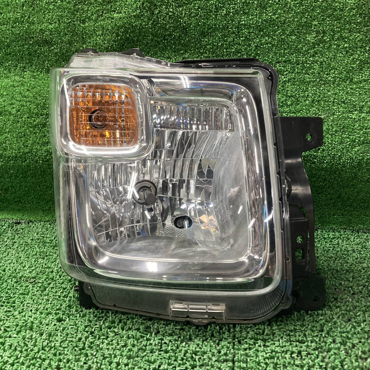 ★☆ワゴンR FA MH35S 右 ヘッドライト ヘッドランプ KOITO 100-59374 ジャンク(A1607)☆★拍卖