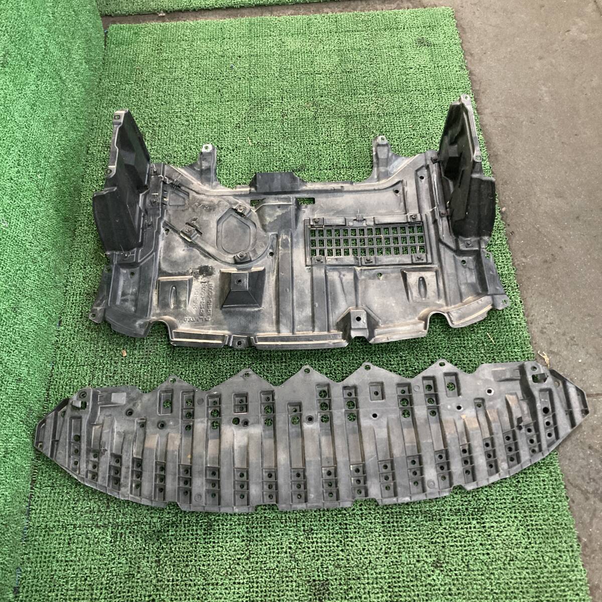 ★☆アクア S NHP10 アンダーカバー 2枚セット 51410-52081/52618-52110(A1624)☆★拍卖