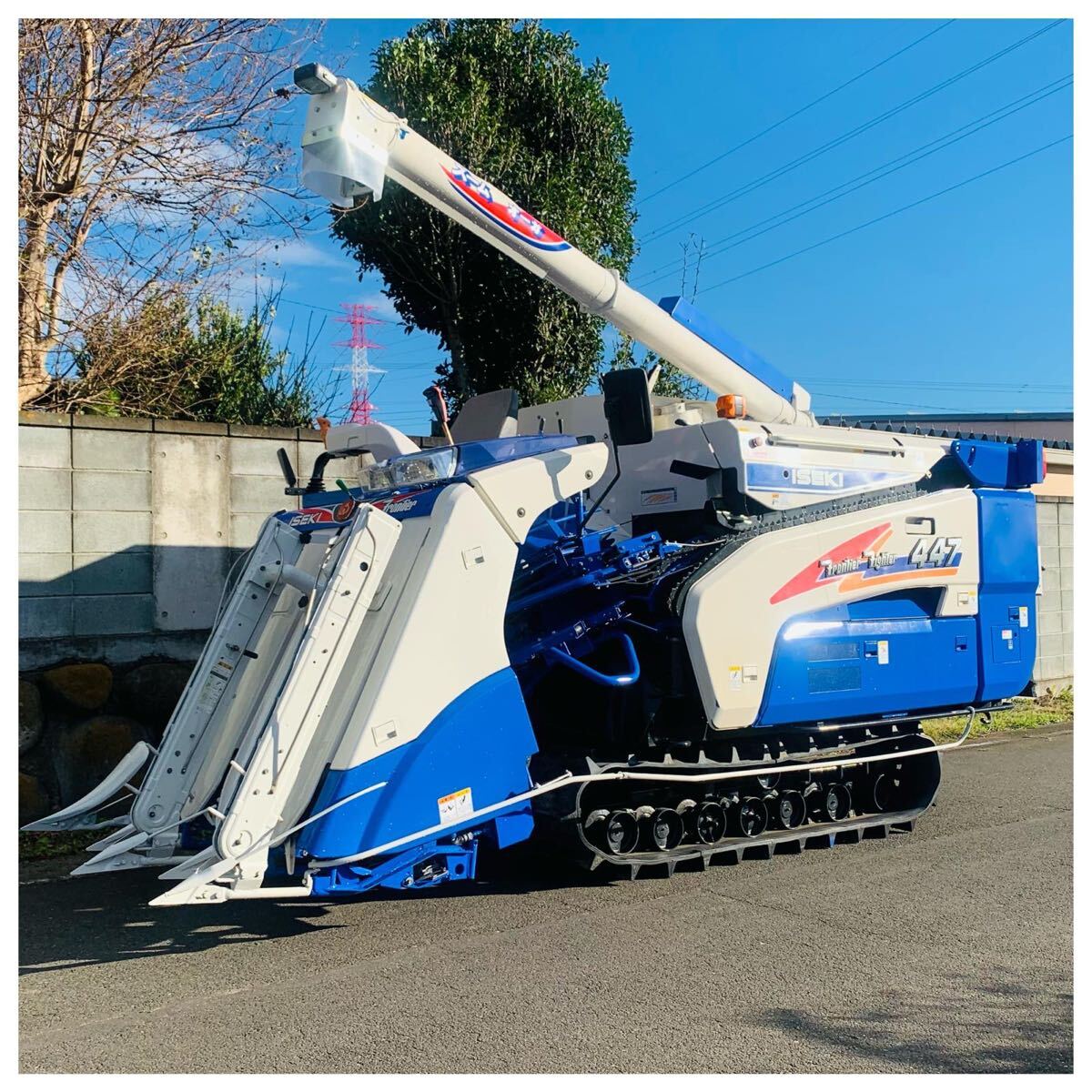 イセキ コンバイン HFG447G#47馬力#327時間#4条刈拍卖