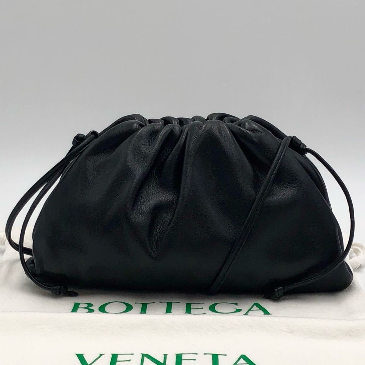 未使用に近い ボッテガ ヴェネタ Bottega Veneta 斜め掛け ショルダーバッグ ガマ口 ミニザポーチ ブラック 黒拍卖