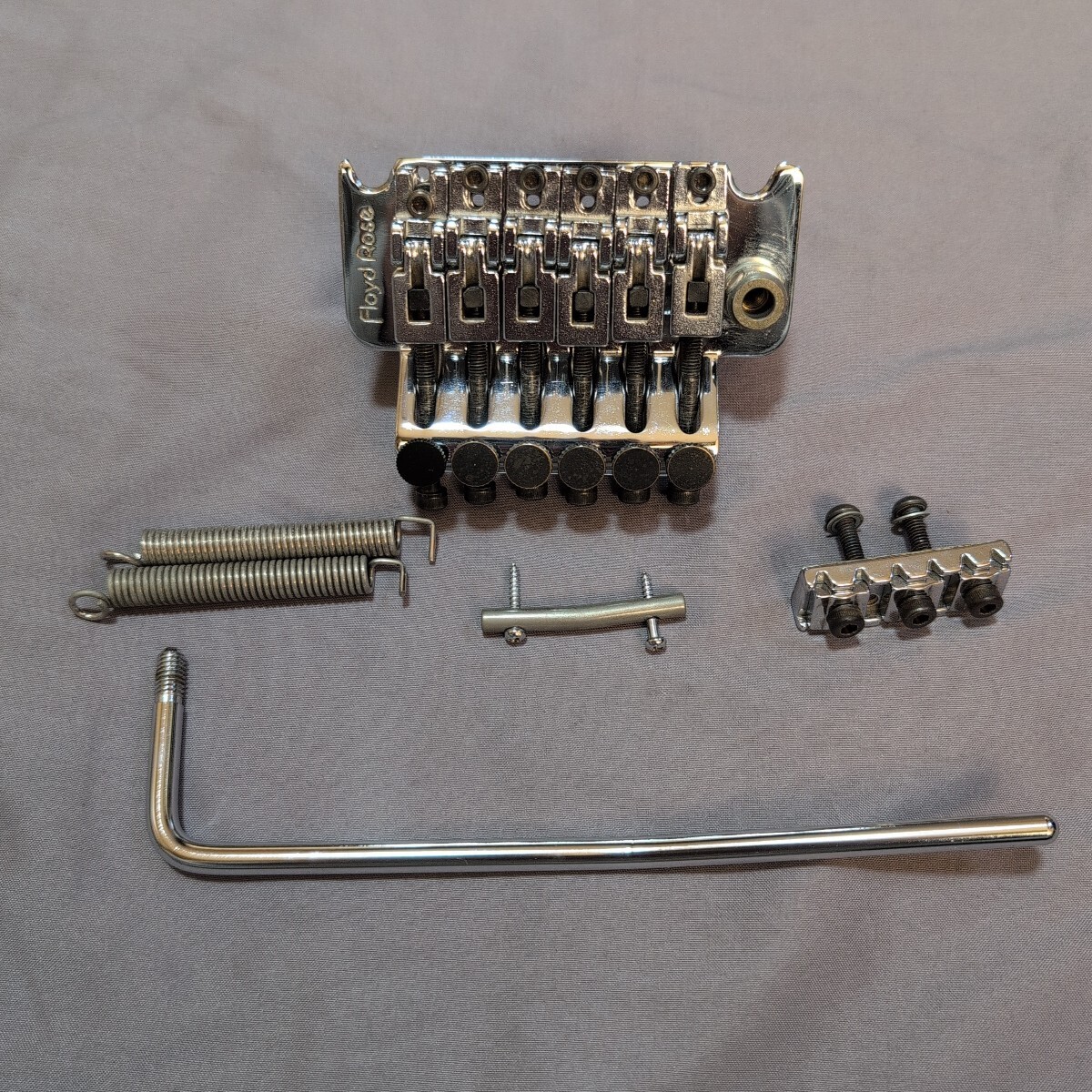 日本製 Floyd Rose フロイドローズ FERNANDES FRT-7 Whale Tail ホエール テール アーム ロックナット 1式拍卖