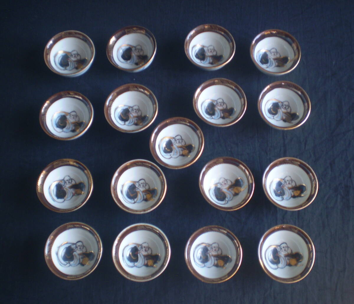 九谷焼 盃 17客 布袋図 金縁 日本酒 七福神 酒器 拍卖