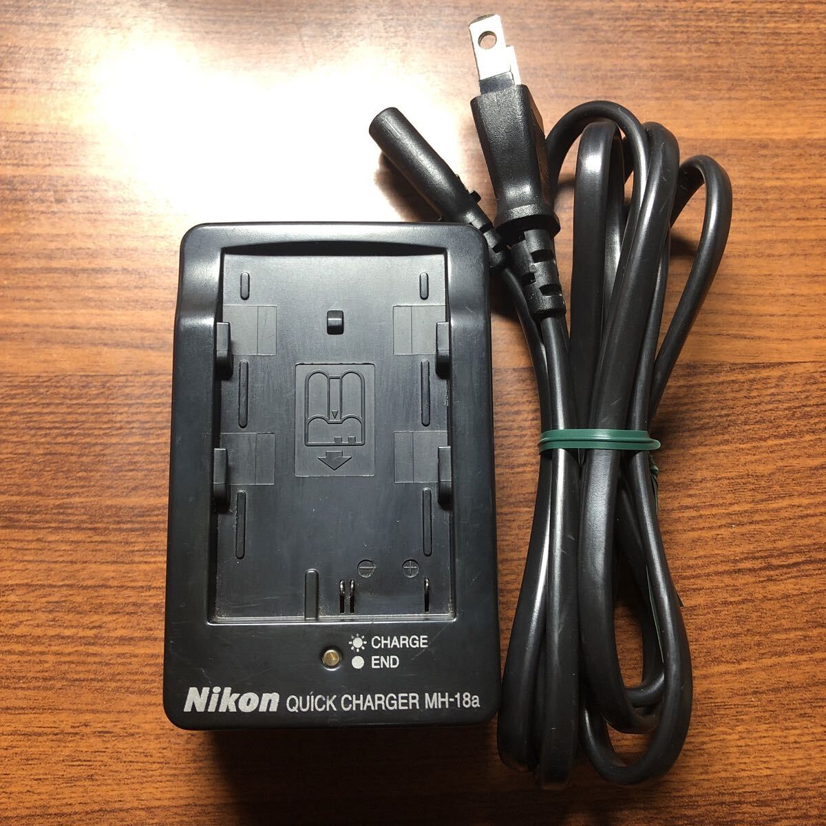 送料無料 動作確認済み MH-18a Nikon ニコン 充電器 バッテリーチャージャー 純正品 電源コード附属拍卖