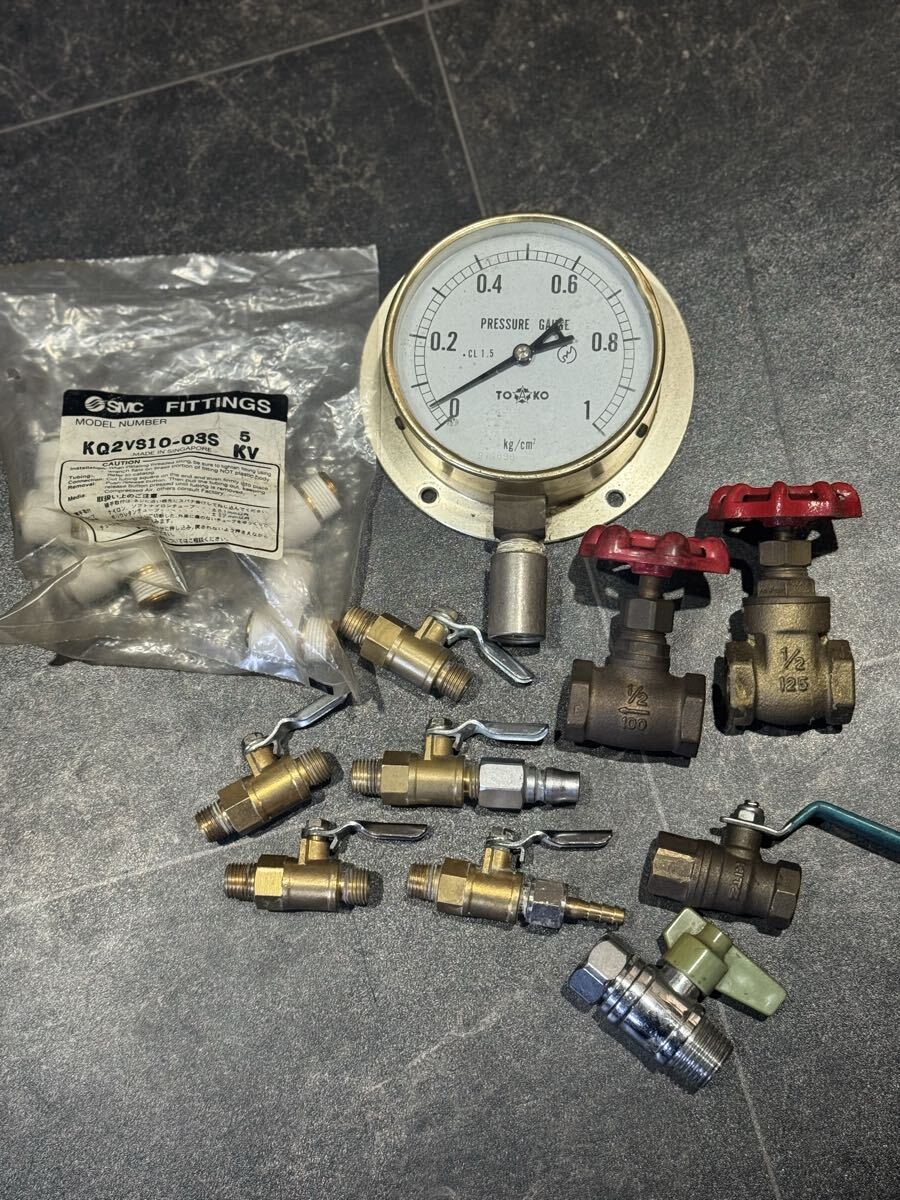 グローバルブ ストップバルブ 圧力計 ガス調整器 酸素 レギュレーター バルブ ジャンク まとめて拍卖