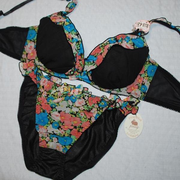 PUG E85L 寄せ上盛 胸キュン谷間 姫ブラ&ショーツ 黒 大きいサイズ拍卖