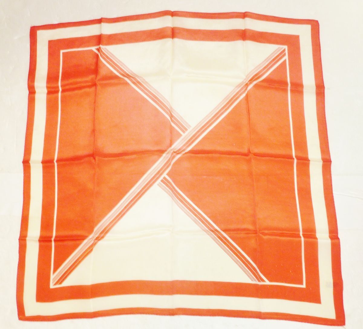 日本輸出スカーフ等製造工業組合 シルクスカーフ 51cmx51cm 706081-F04A拍卖