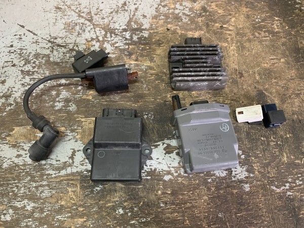 マジェスティ250 SG03J コイル&CDI etc ★ 拍卖