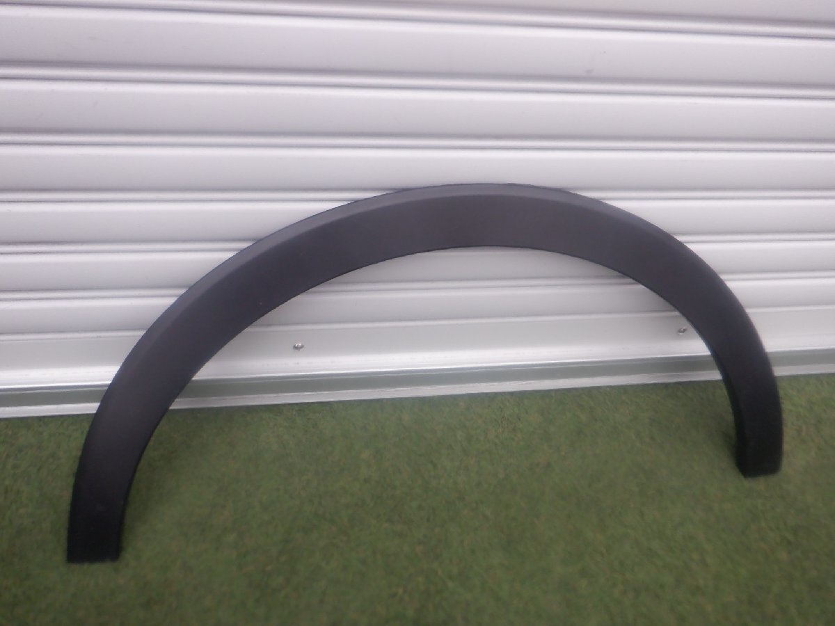 トヨタ純正 A200A A201A A202A A210A ライズ RIZE フェンダーモール リア 右側 運転席 61061-B1011 m-25-11-255拍卖