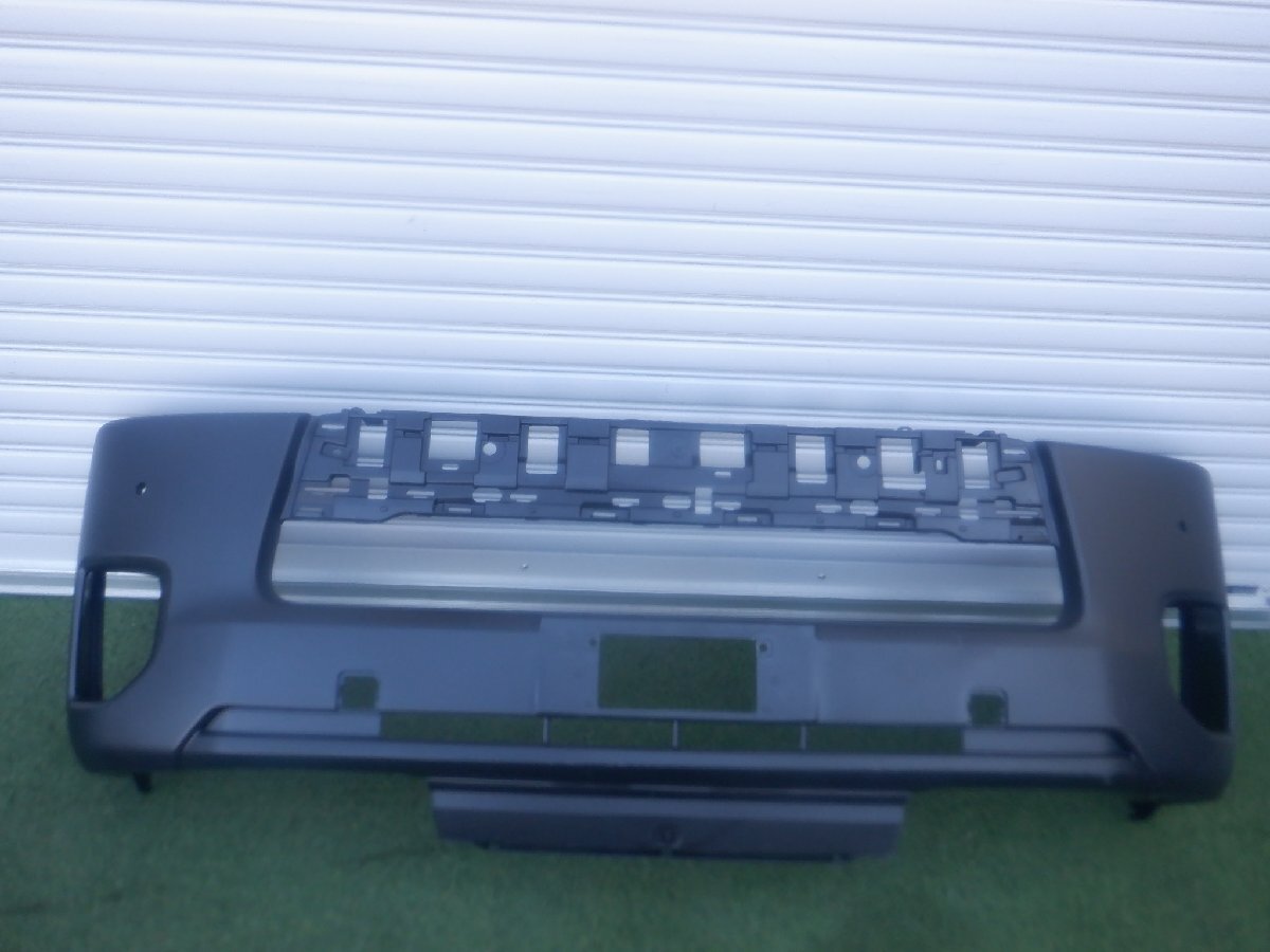 新車外し トヨタ純正 200 ハイエース ナロー 標準 4型 5型 6型 7型 8型 後期 フロントバンパー 52119-26650 素地 m-25-11-355拍卖