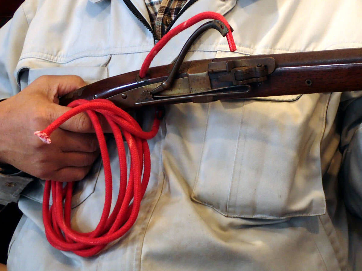 【義】 火縄銃用 「火縄」 赤色硝石水仕上 10メートル 送料無料 火縄銃鉄砲隊 演武用拍卖
