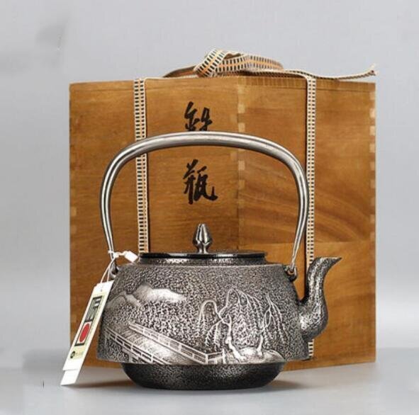 高品質★新品★南部鉄器 砂鉄製 鉄瓶 大容量鉄壺 コーティングなし 手作り純鉄 やかんを沸かす お茶の道具拍卖