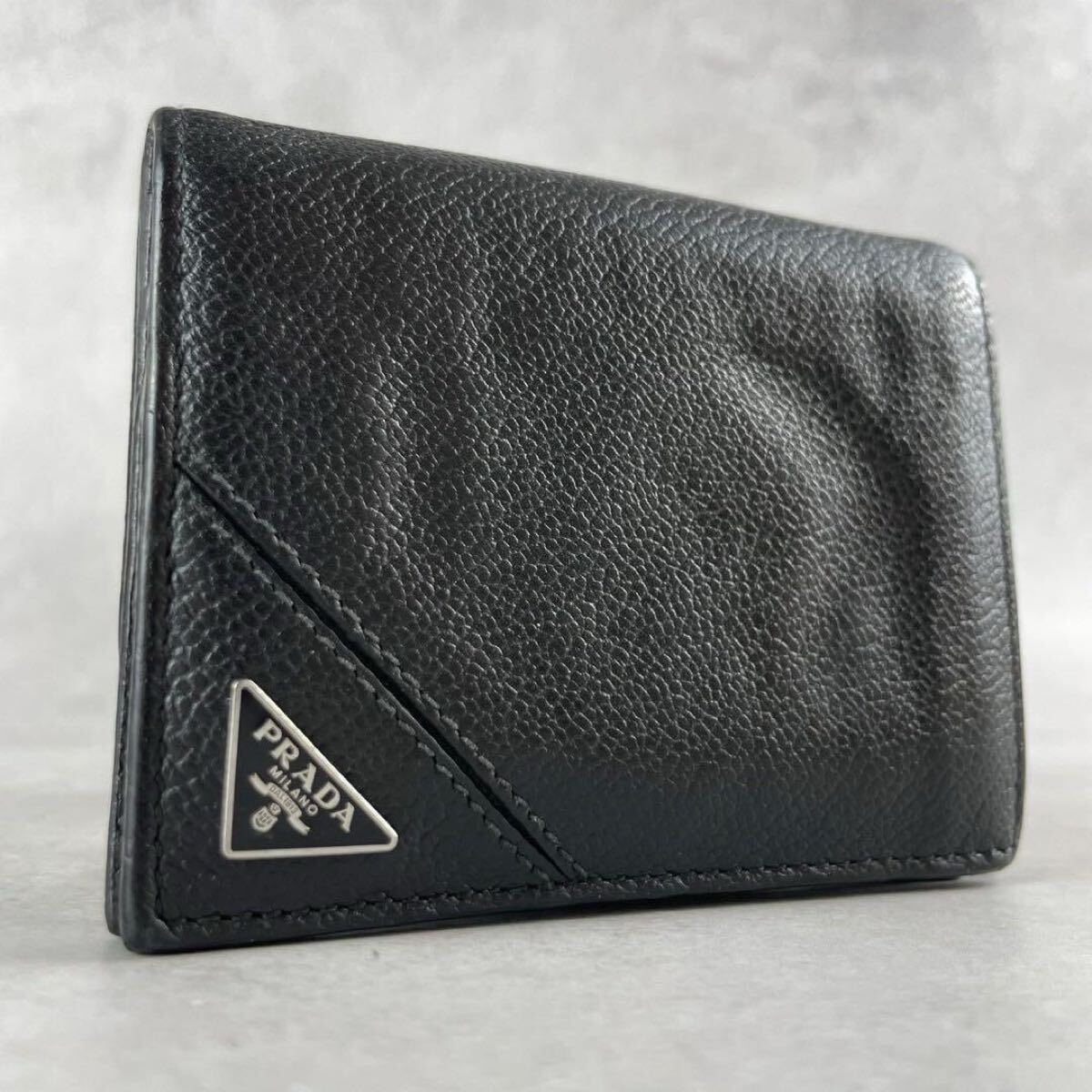 【美品】PRADA プラダ 二つ折り財布 三角ロゴ シボ革 名刺入れ カードケース 黒 RFID メンズ ビジネス ブラック 黒拍卖