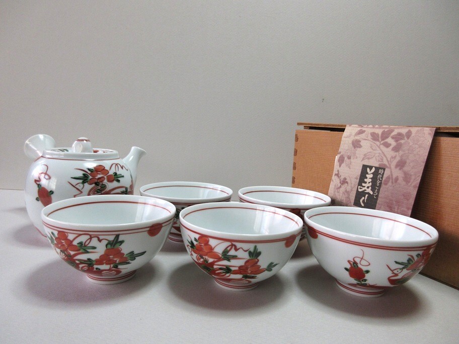 ◆◆有田 其泉窯 手描き 赤絵万暦 茶器揃/急須&煎茶碗5客 木箱入り◆◆拍卖