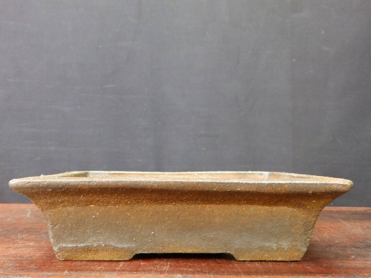 ★盆栽日和★ 【中国古盆器】 紫泥外縁長方鉢・箱付き・翼記 17.2㎝ (h)拍卖