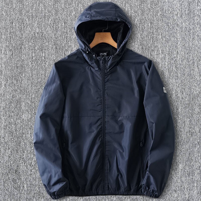 新品 国内未販売 アウトドア ジャケット フード付き メンズ メッシュ裏地 撥水 防風 軽量 春秋 カジュアル シェルジャケット 紺 T7027-M拍卖