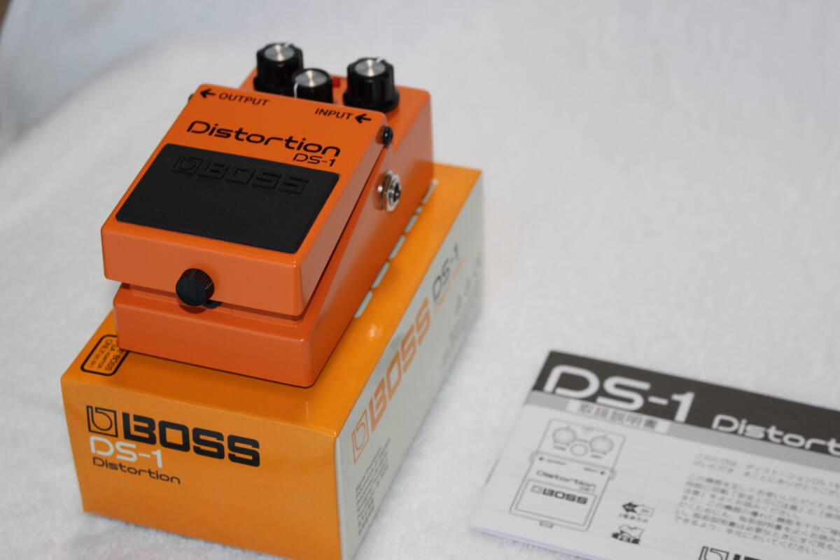★ BOSS ディストーション BOSS DS-1 ギターエフェクター 美品拍卖