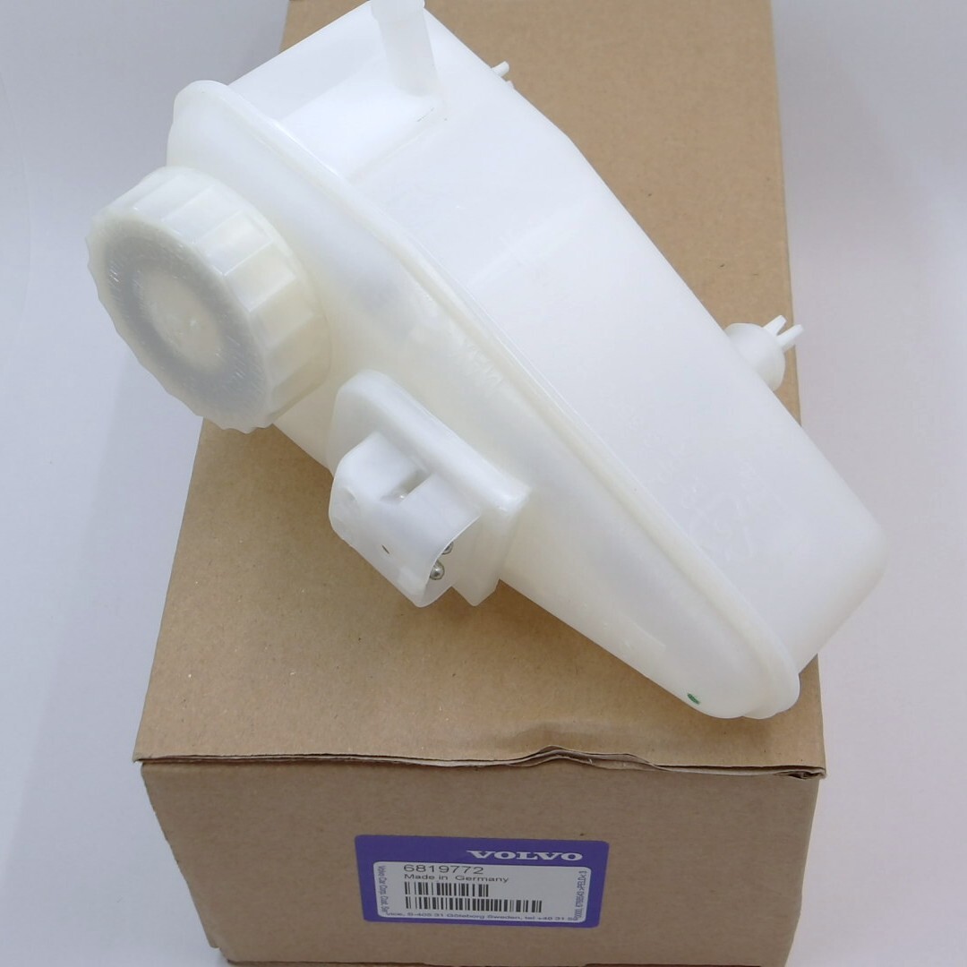 (送料込)VOLVO ボルボ 240 740 780 940 960 S90 V90 ブレーキマスターシリンダーリザーブタンク(サブタンク)【ボルボ純正・新品】拍卖