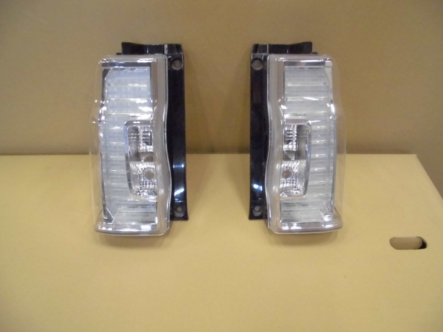 H26 タント カスタムRS LA600S 左右 テールランプ 破損なし拍卖