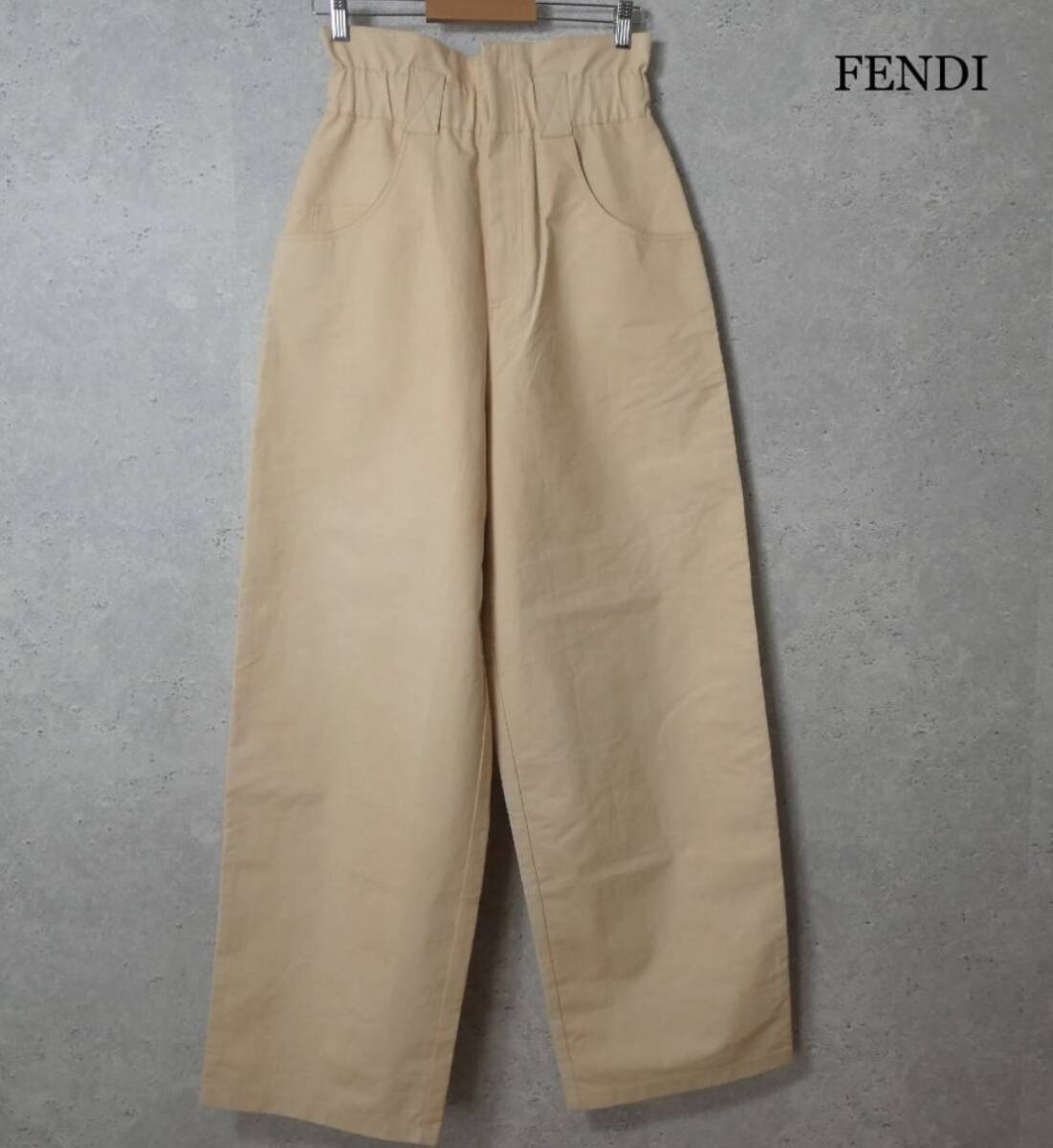 FENDI フェンディ カーゴ ワイド パンツ ハイライズ 拍卖