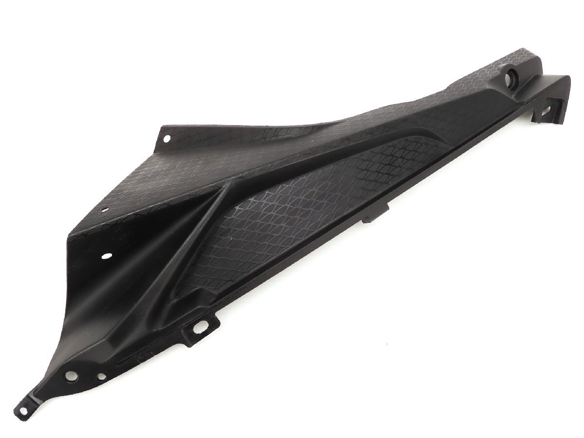 100@【評価A】 BMW 純正 S1000RR 系 フロント インナー カウル カバー 左 46637715921-08 27648710 Plaque holder left拍卖