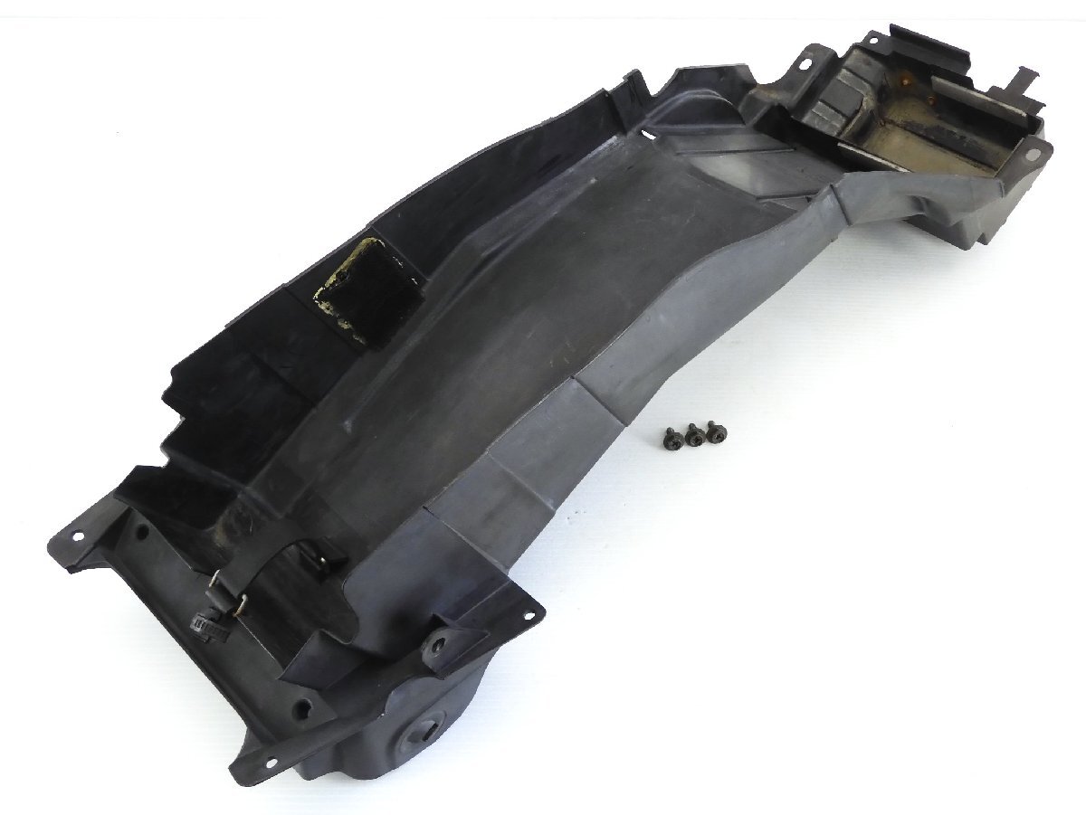 160@1081【評価A】 GSX1400 GY71A 油冷 純正 リア インナー フェンダー 63111-42F00 走行距離表示13,620km拍卖