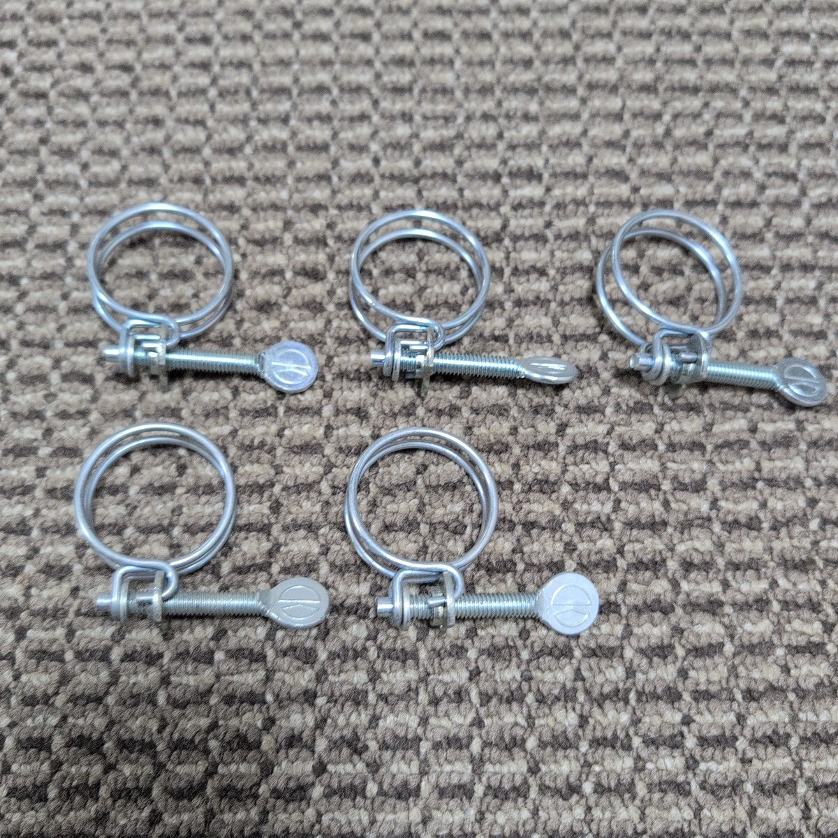 ジャンク品/長期保管品/中古/KAKUDAI/カクダイ/5354-25/ホースバンド/ワイヤバンド/指ネジ式/実効サイズ29~33mm/5個セット拍卖